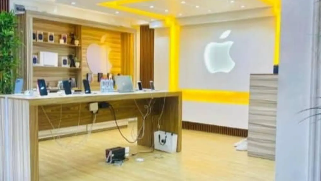 Localisation de la boutique Apple Store 237 à Nouvelle Route Bastos, Yaoundé – KM PLAZZA, avant le restaurant Socrate, Cameroun
